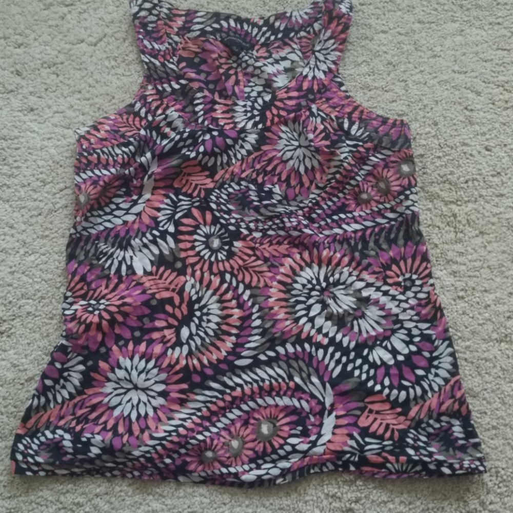 Sleeveless blouse
